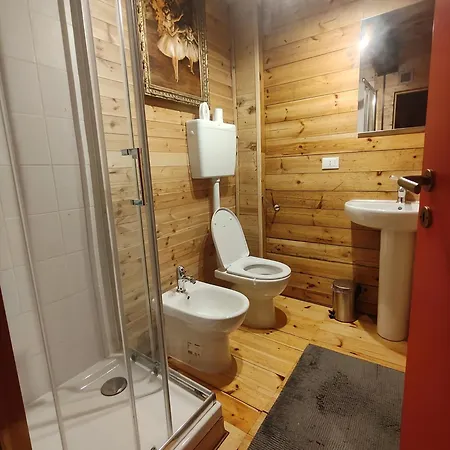 Rifugio Escursionistico Vernin فندق