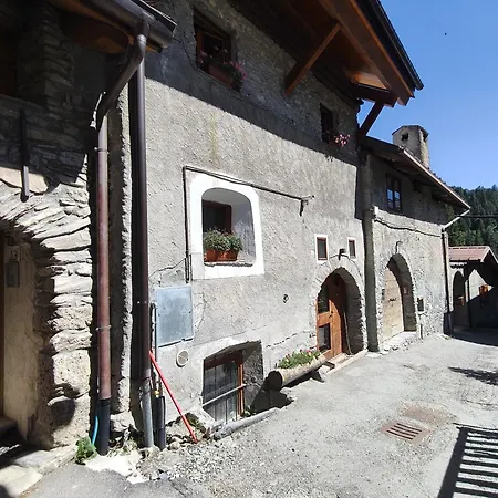 Rifugio Escursionistico Vernin * Fenils