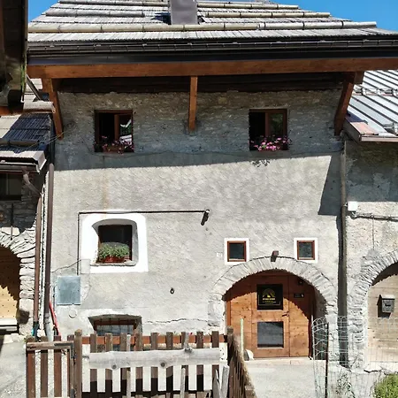 فندق Rifugio Escursionistico Vernin *